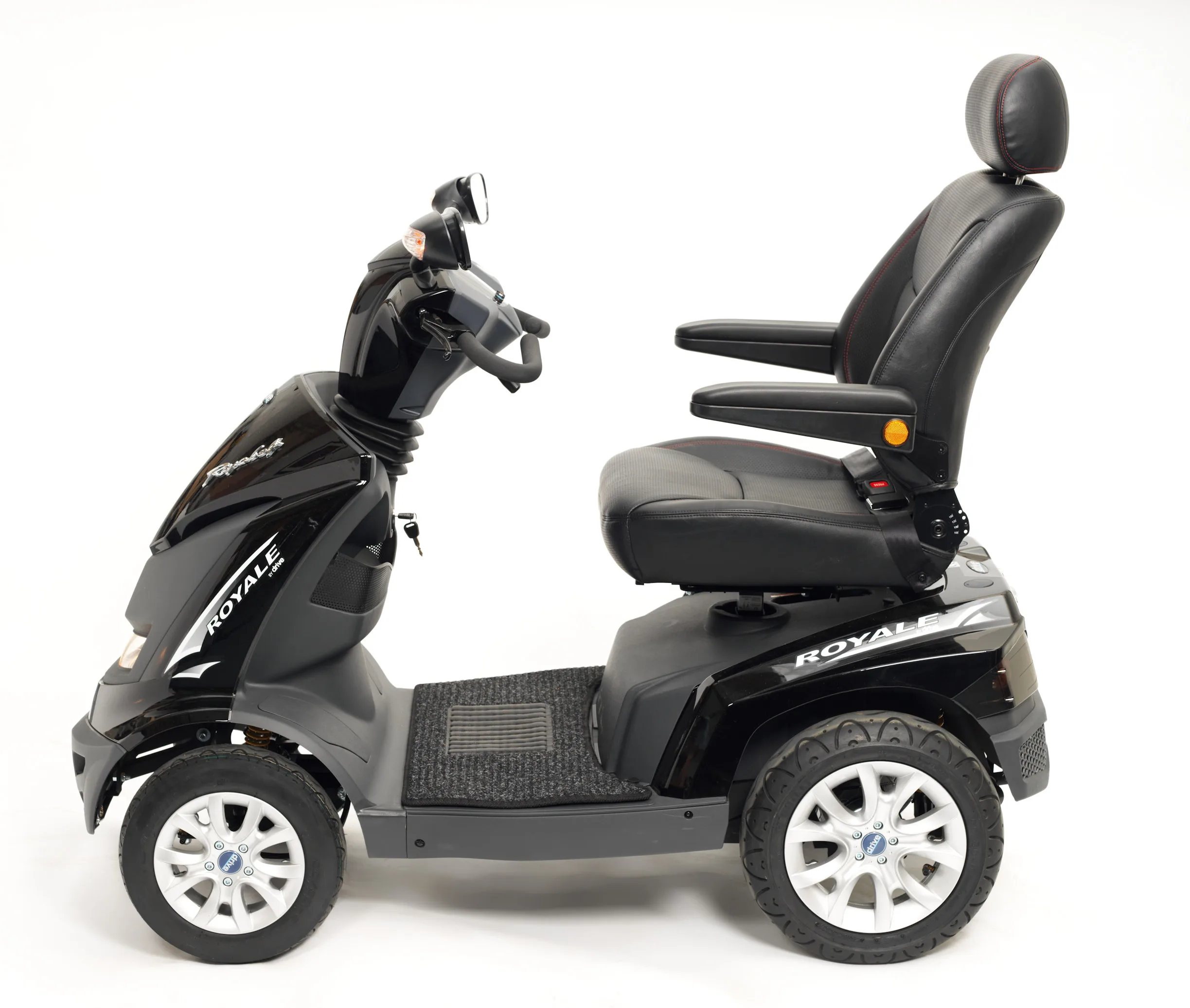 Drive Royale 5 Side View